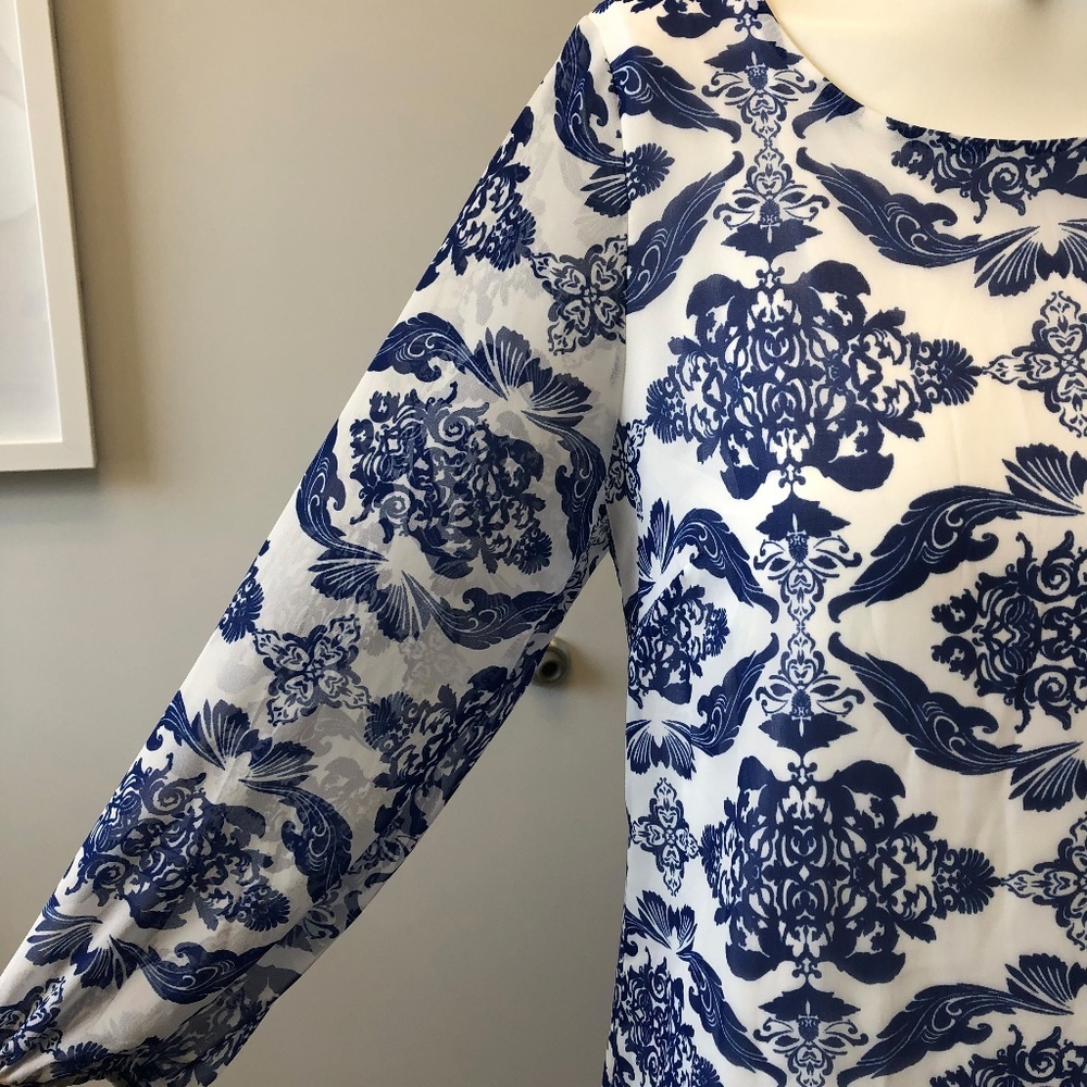 Brigitte Bailey Blue White Damask Print Shift Dress Size Small Grandmillennial - Picture 2 of 4